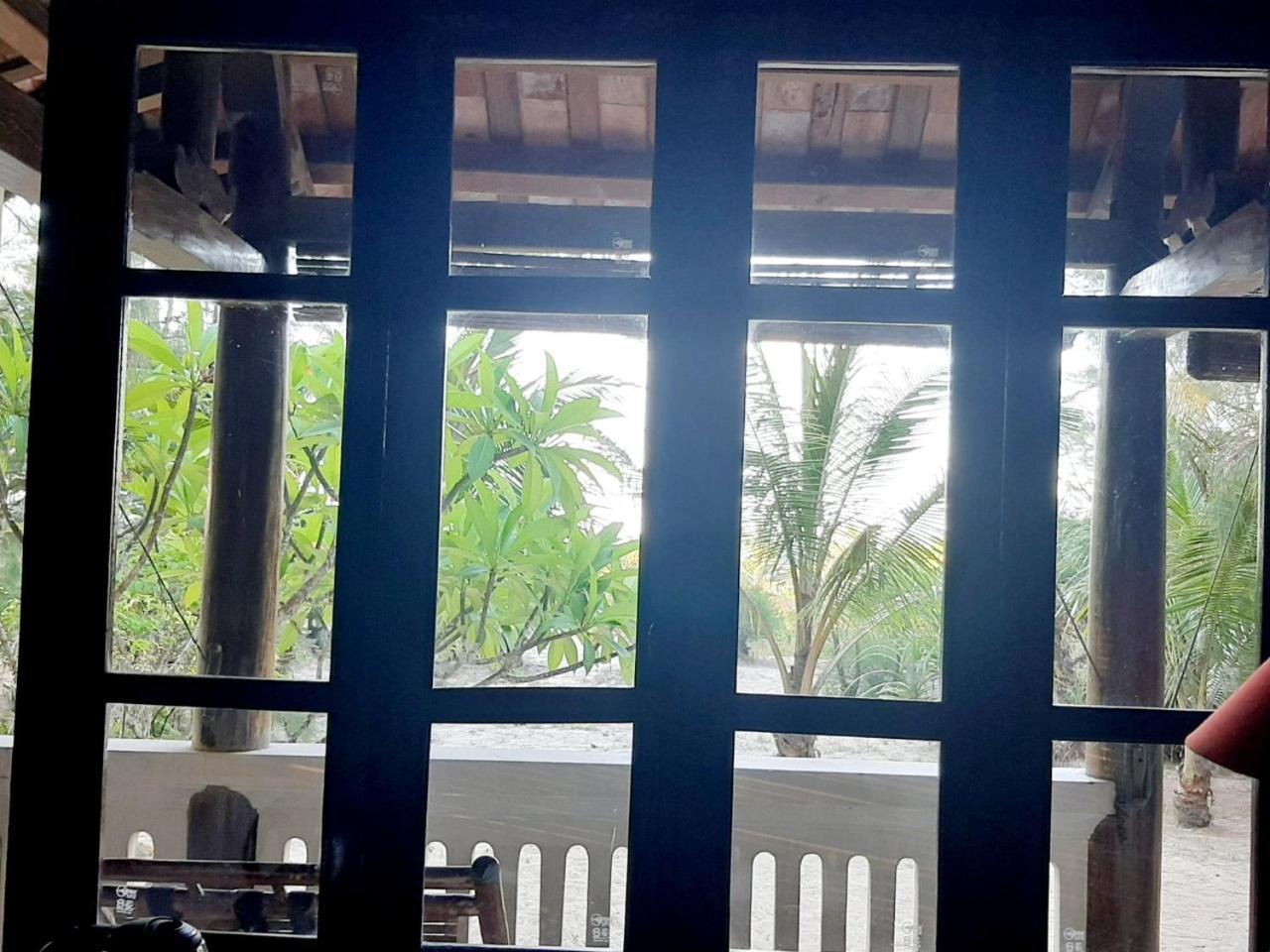 Villa Louise Hue Beach Boutique Hotel ภายนอก รูปภาพ