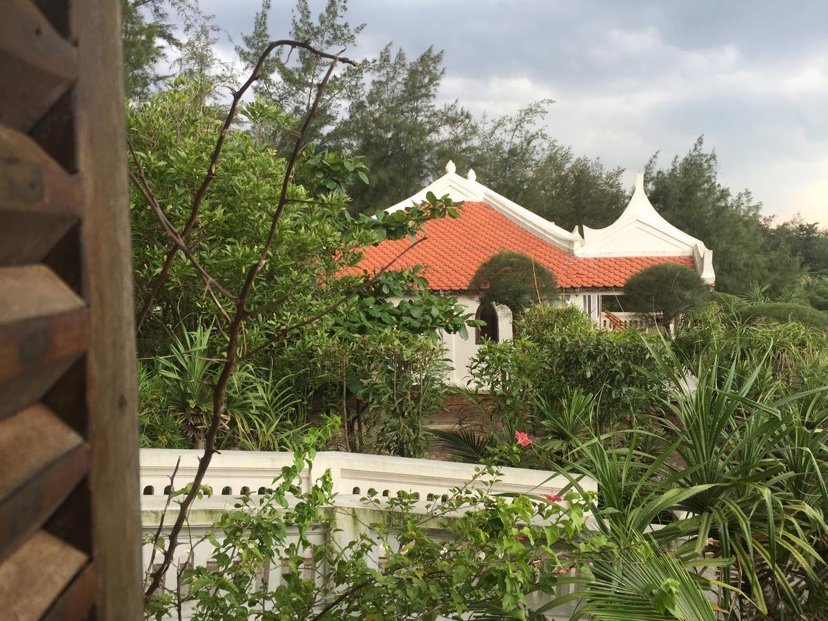Villa Louise Hue Beach Boutique Hotel ภายนอก รูปภาพ